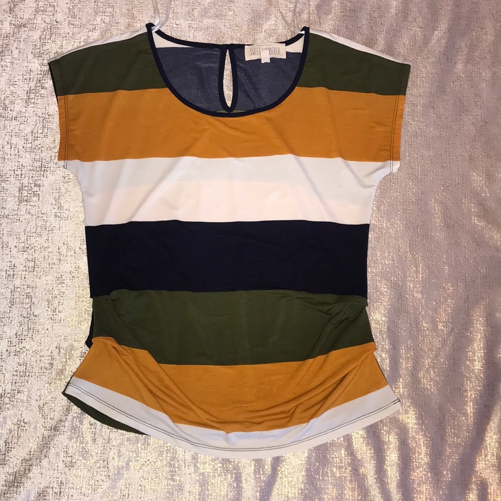 Cute blouse- Sweet Wanderer